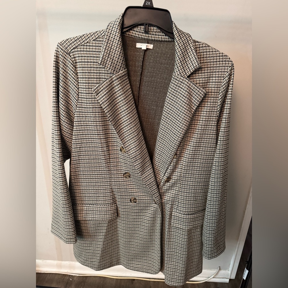 Maurices Black and White Houndstooth Blazer